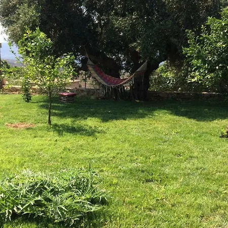 Holiday home Anna's Stone House Megala Chorafia